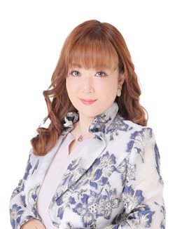 名古屋　復縁占い　伽奈（カナ）先生〈名古屋の占いカフェ　E-MAJO（イーマジョ）〉